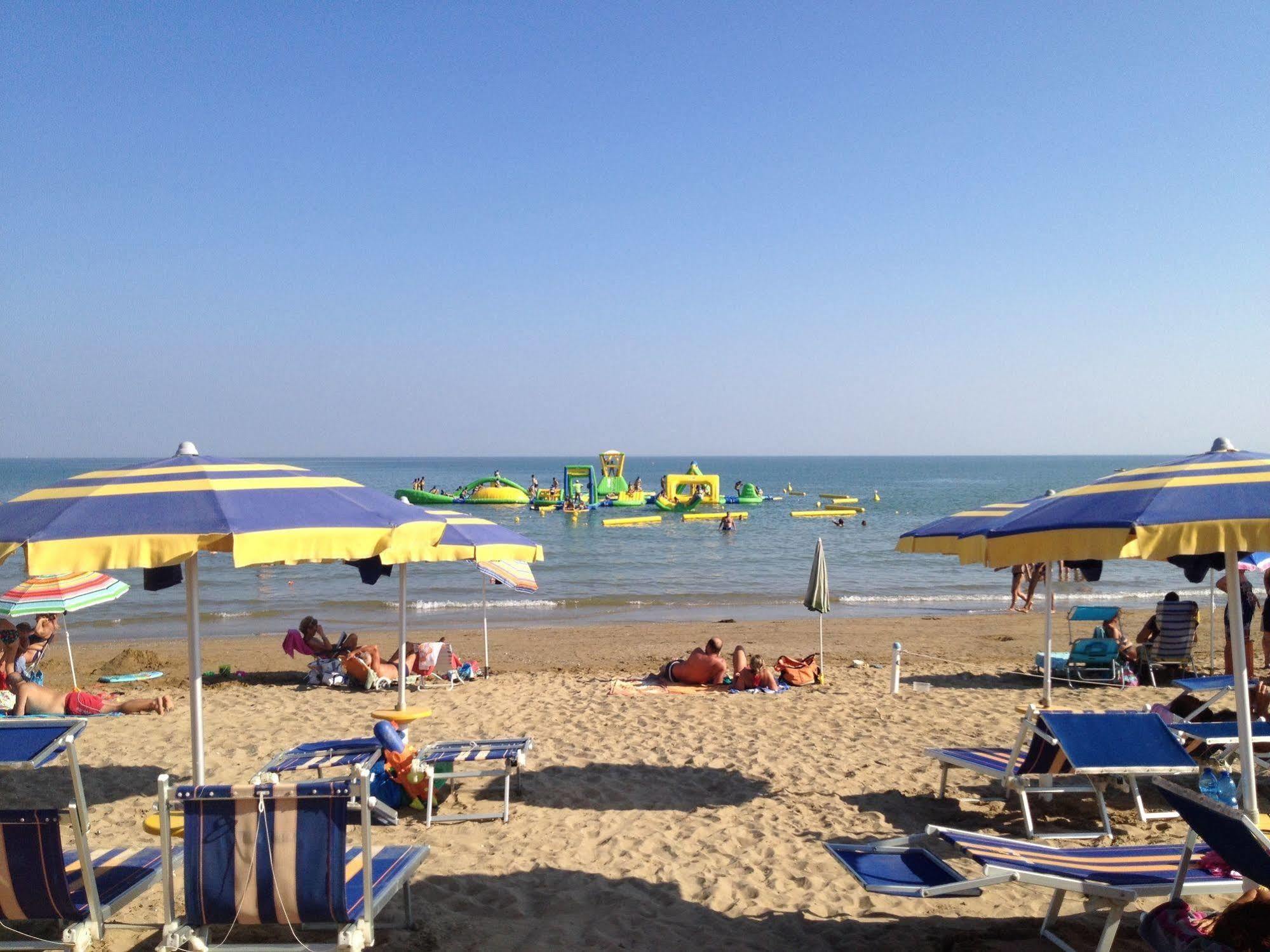 Camping Village Malibu Beach Lido di Jesolo Kültér fotó